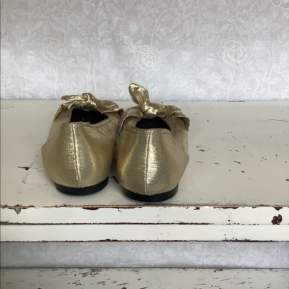 Vintage Wimzees Metallic Gold Flats - Picture 3 of 9